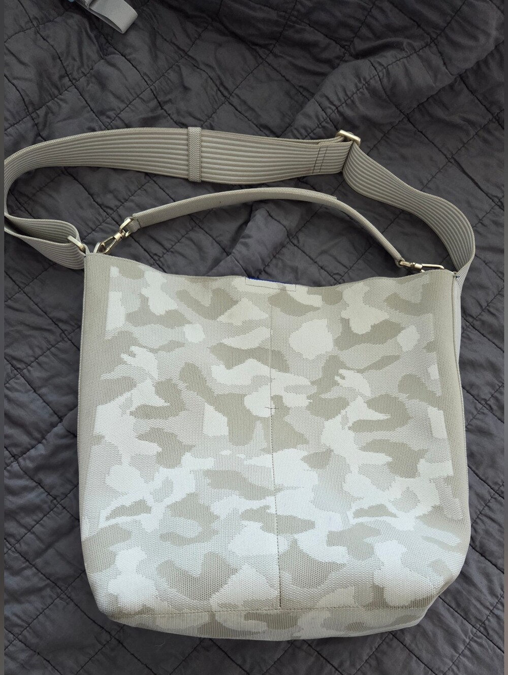 Rothy’s The bucket bag Khaki Camo - Picture 8 of 8